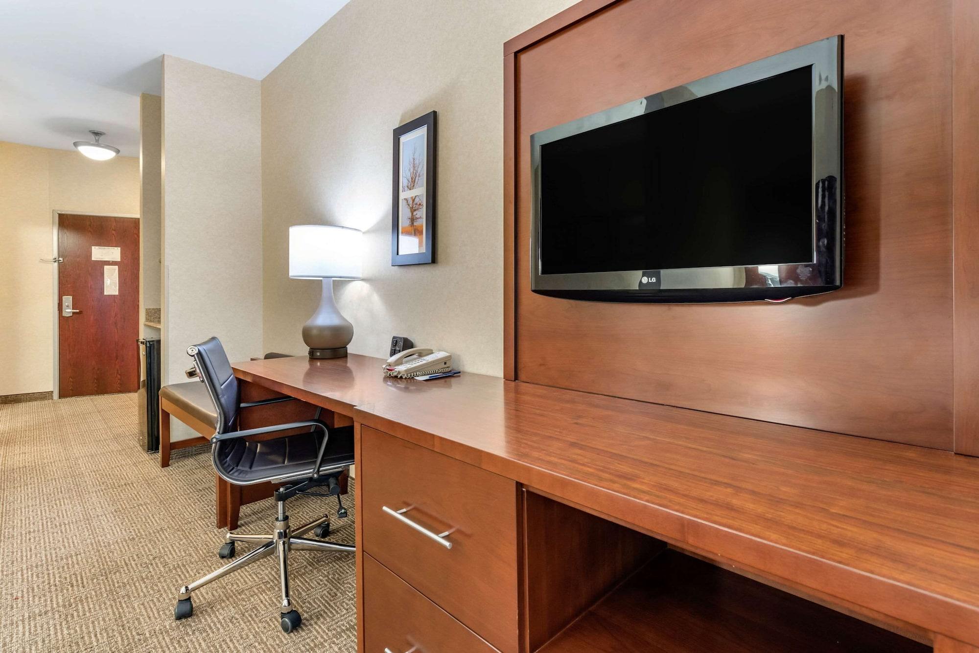 Comfort Suites South Элкхарт Экстерьер фото