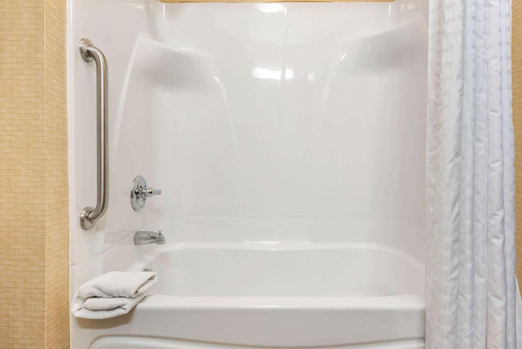 Comfort Suites South Элкхарт Экстерьер фото