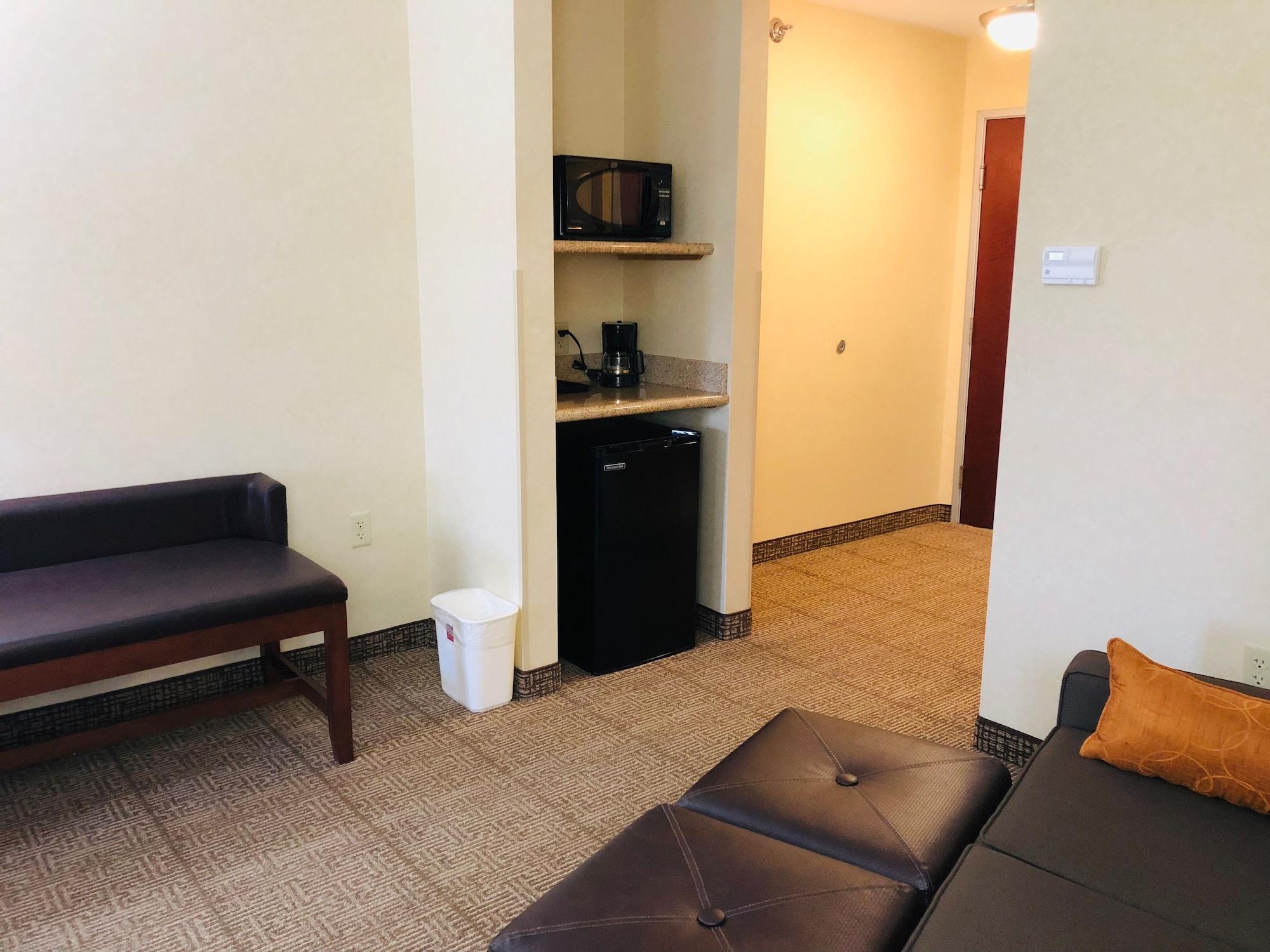Comfort Suites South Элкхарт Экстерьер фото