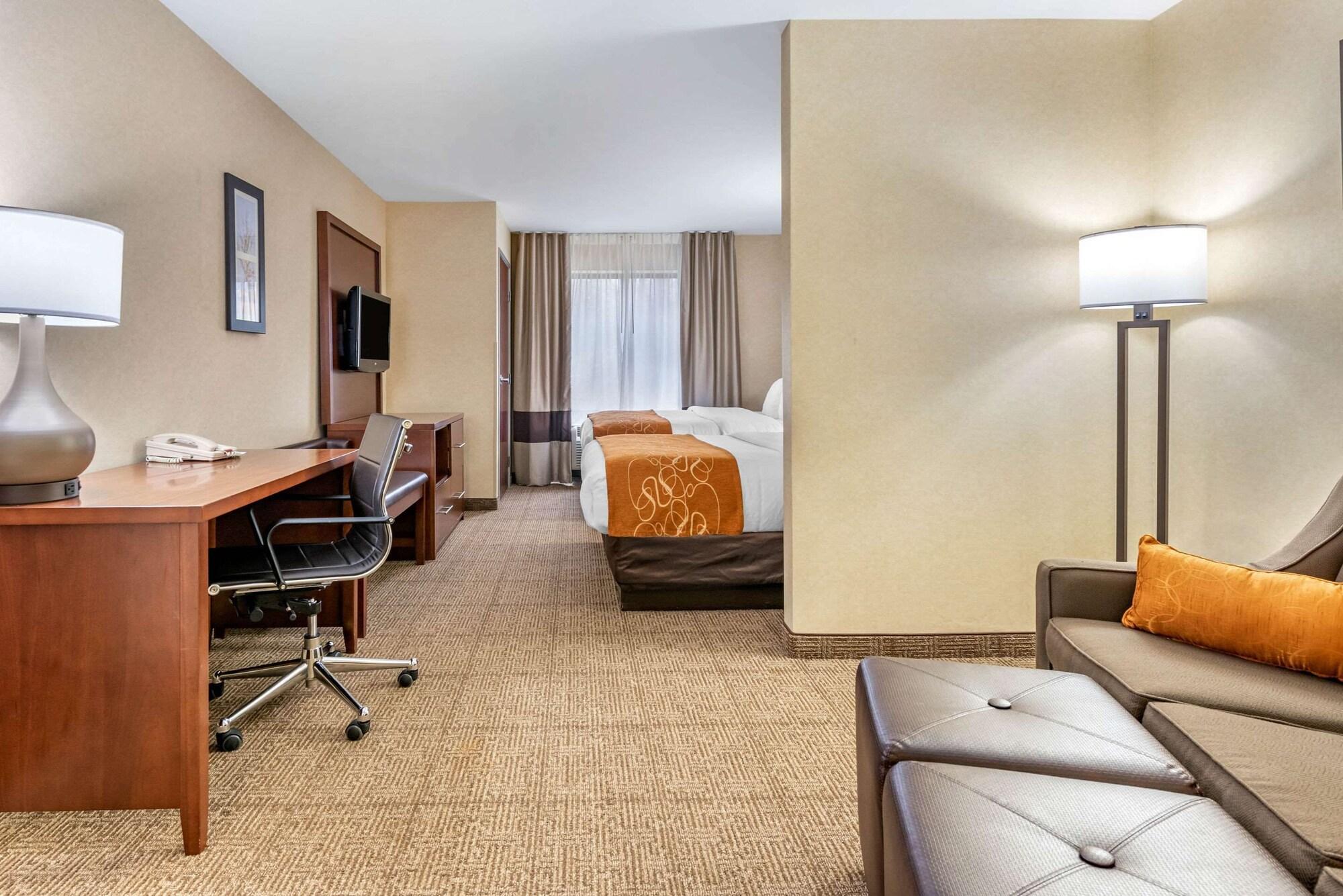Comfort Suites South Элкхарт Экстерьер фото