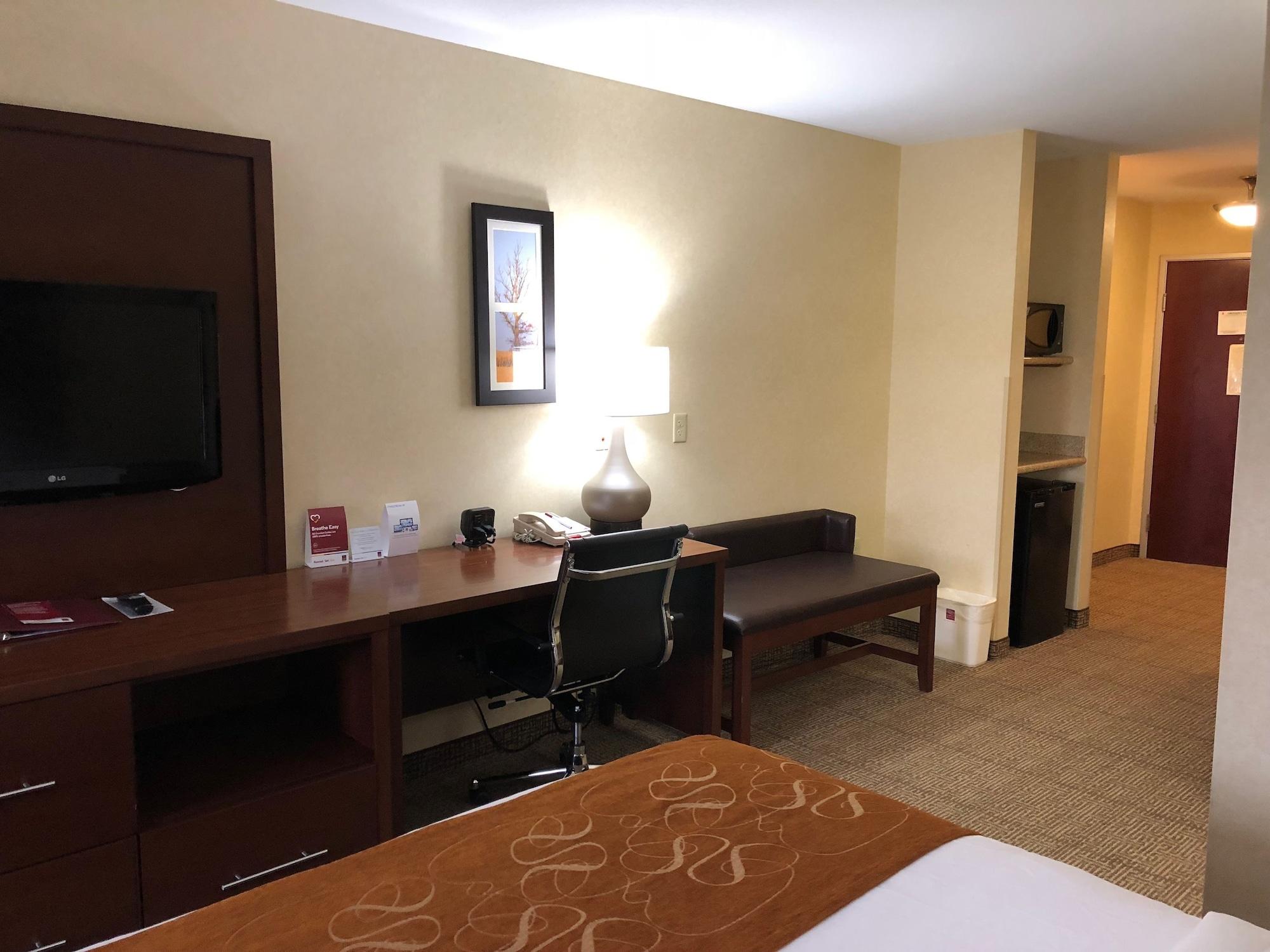 Comfort Suites South Элкхарт Экстерьер фото