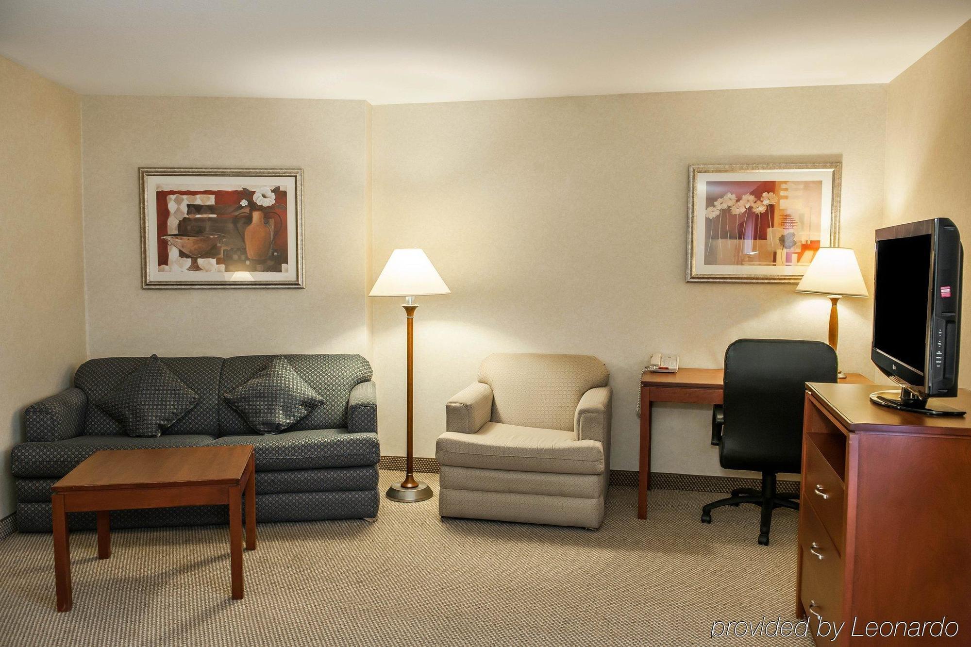 Comfort Suites South Элкхарт Экстерьер фото