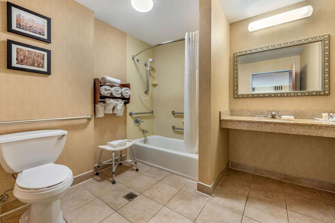 Comfort Suites South Элкхарт Экстерьер фото